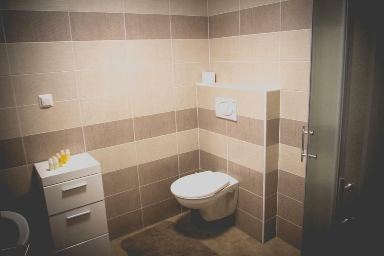 Apartman Rezidence มิคูลอฟ ภายนอก รูปภาพ